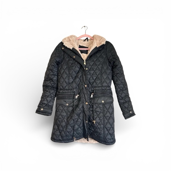 bebe Jackets & Blazers - Bebe quilted black anorak puffer jacket with fur hood